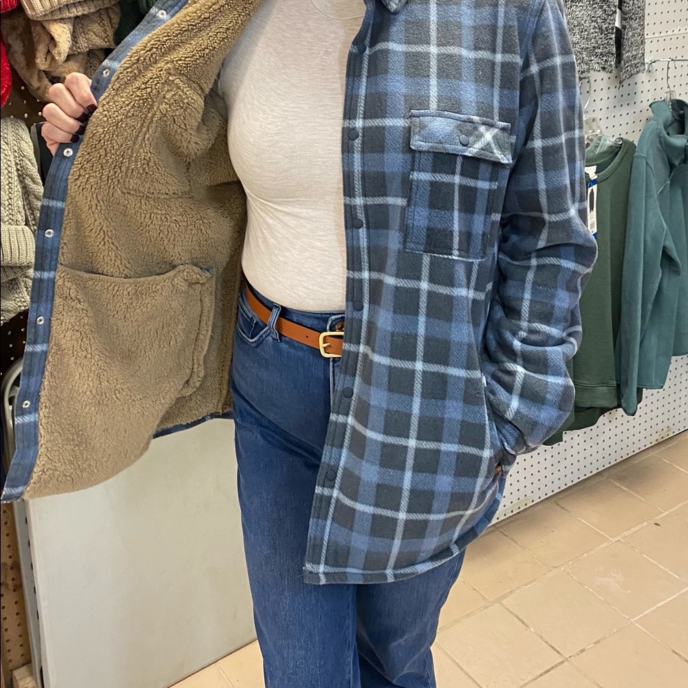 Warm Sherpa sweater fits both men and women